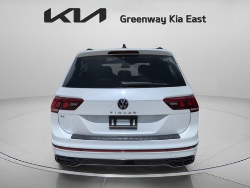 Used 2022 Volkswagen Tiguan SE R-Line FWD image 7