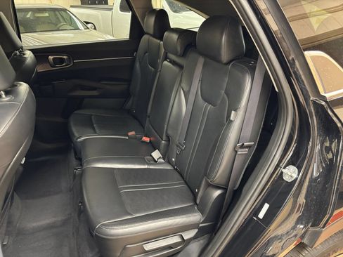 Used 2024 Kia Sorento S AWD/4WD image 41