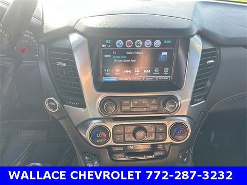 Used 2020 Chevrolet Suburban Premier w/ Premier Plus Edition image 22