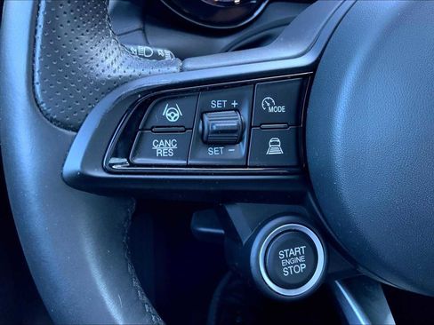 Used 2024 Alfa Romeo Tonale Veloce image 23