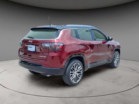 Used 2022 Jeep Compass Limited w/ Elite Group AWD/4WD image 9