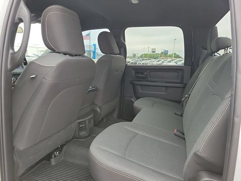 Used 2023 RAM 2500 Tradesman w/ Chrome Appearance Group AWD/4WD image 9