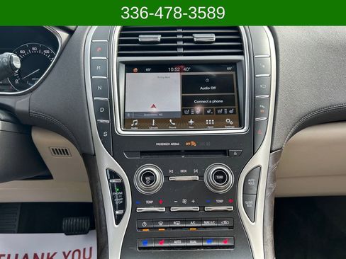 Used 2017 Lincoln MKX Reserve image 21