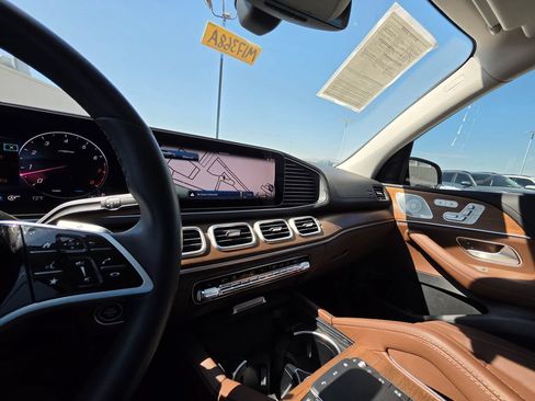 Used 2024 Mercedes-Benz GLE 350 4MATIC image 12