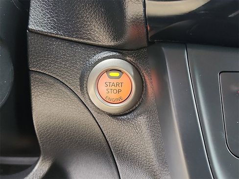 Used 2019 Nissan Sentra SV image 22