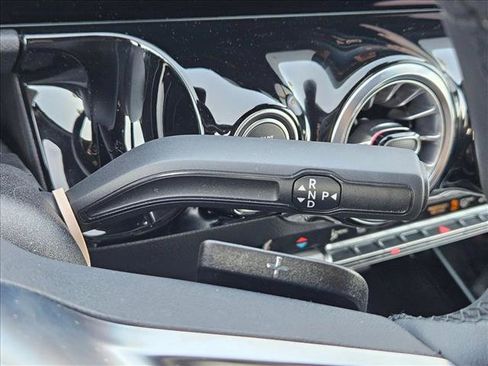 Certified 2025 Mercedes-Benz GLA 250 image 12