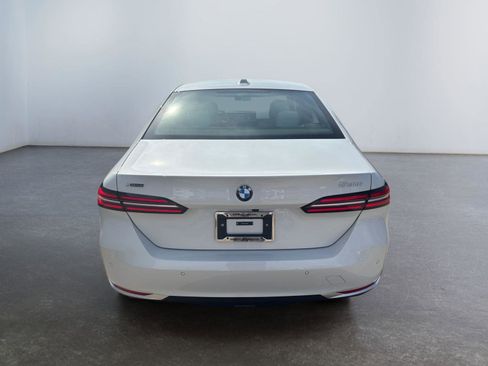 New 2026 BMW 530i xDrive image 14