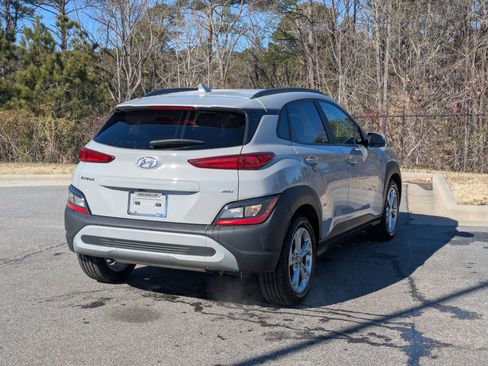 Used 2023 Hyundai Kona SEL image 5