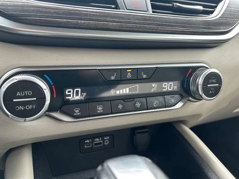 Used 2019 Nissan Altima 2.0 Platinum FWD image 27