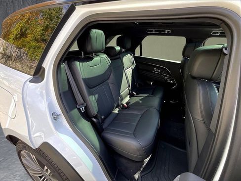 Used 2025 Land Rover Range Rover Sport Dynamic SE image 24