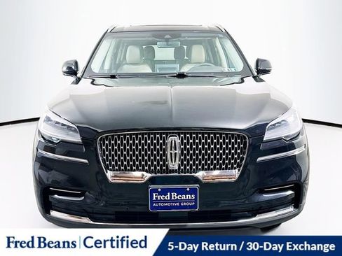 Used 2023 Lincoln Aviator AWD w/ Premium Package image 2