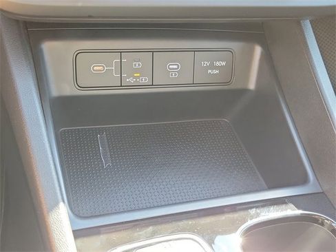 New 2026 Hyundai Tucson SE image 11