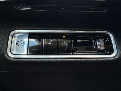 Used 2024 Buick Envision Sport Touring image 13