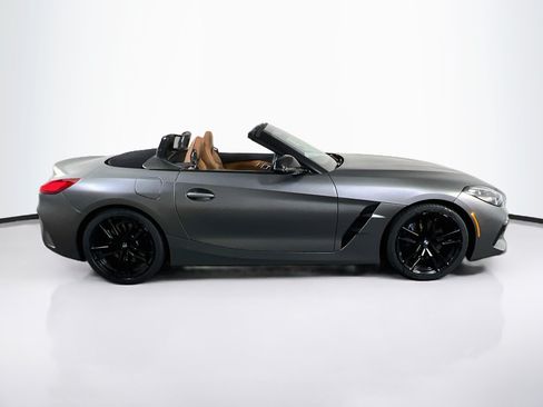Used 2022 BMW Z4 M40i w/ Premium Package RWD image 4