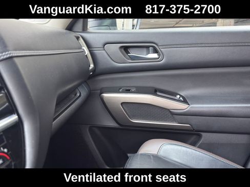 Used 2023 Nissan Pathfinder Platinum w/ Lighting Package (N92) AWD/4WD image 29