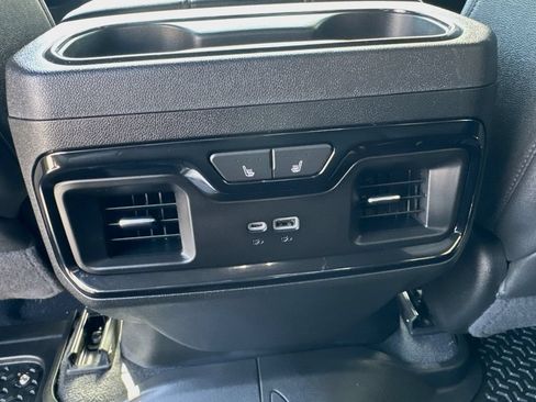 Used 2023 GMC Sierra 1500 AT4 w/ AT4 Premium Package AWD/4WD image 25