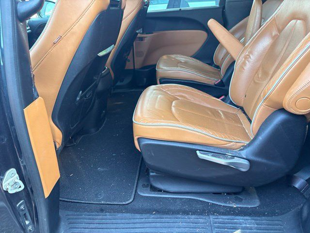 Used 2021 Chrysler Pacifica Pinnacle FWD image 7