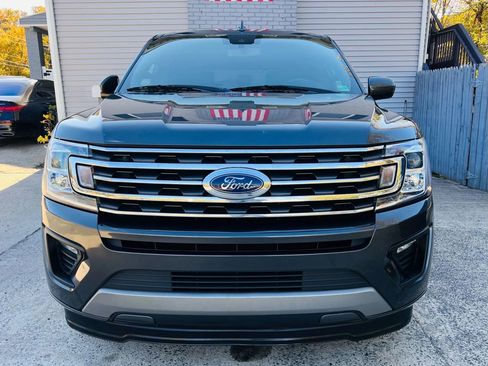 Used 2020 Ford Expedition XLT image 2
