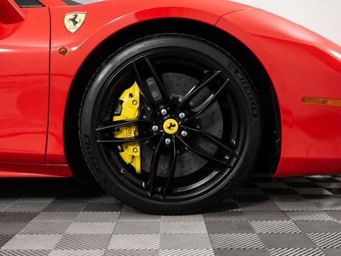 Used 2017 Ferrari 488 Spider RWD image 40