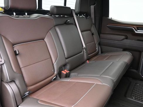 Used 2023 GMC Sierra 1500 Denali AWD/4WD image 25