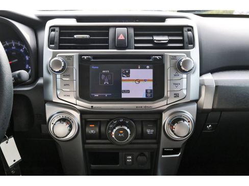Used 2018 Toyota 4Runner SR5 Premium AWD/4WD image 25