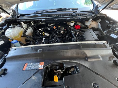 Used 2024 Ford Edge SEL image 32