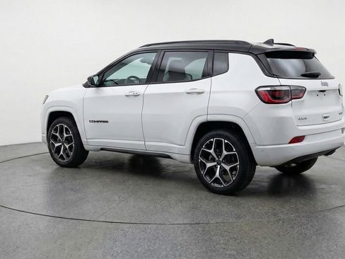Used 2025 Jeep Compass Limited AWD/4WD image 6