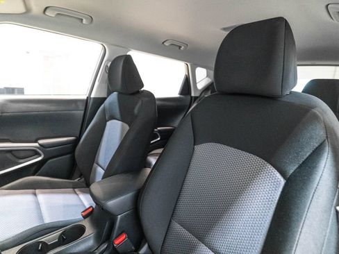 Used 2025 Kia Soul LX FWD image 6