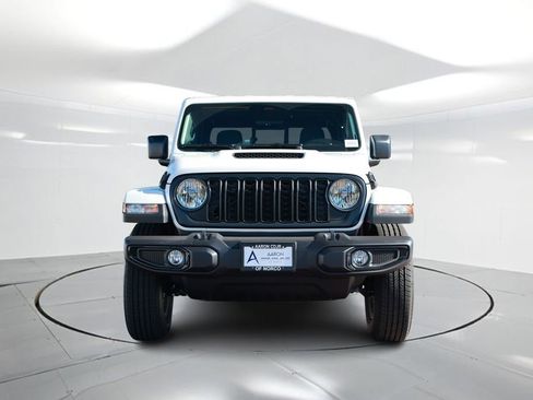 New 2026 Jeep Gladiator Sport AWD/4WD image 4