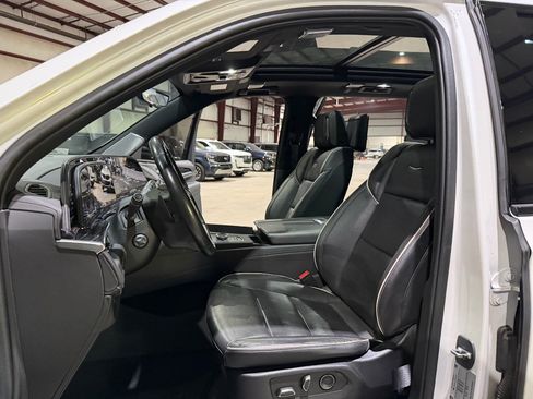 Used 2021 Cadillac Escalade ESV Sport w/ Driver Assist Tech Package AWD/4WD image 14