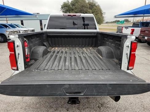 Certified 2025 Chevrolet Silverado 2500 LTZ w/ LTZ Convenience Package image 13