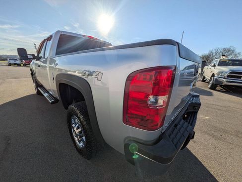Used 2013 Chevrolet Silverado 2500 LT w/ Interior Plus Package image 3