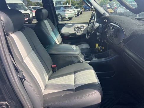 Used 2003 Ford F150 Harley-Davidson image 6