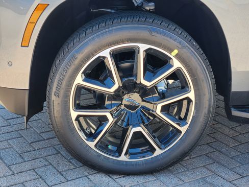 New 2026 Chevrolet Suburban RST w/ Comfort Package image 8