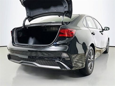 Used 2024 Kia Forte LXS w/ LXS Technology Package image 25