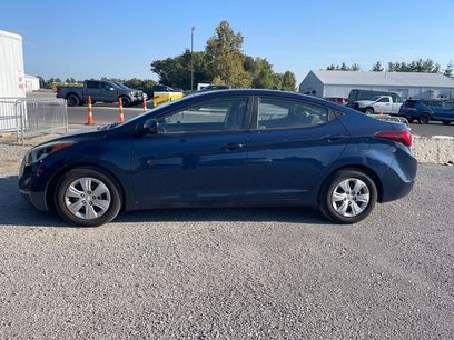 Used 2016 Hyundai Elantra SE