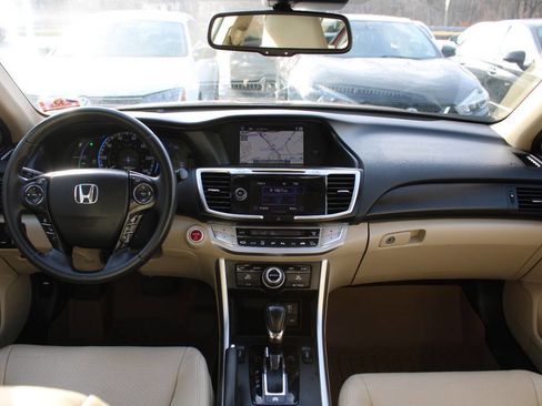 Used 2015 Honda Accord Touring image 33