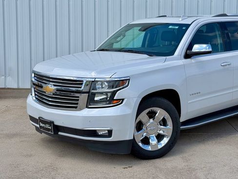 Used 2017 Chevrolet Tahoe Premier AWD/4WD image 2