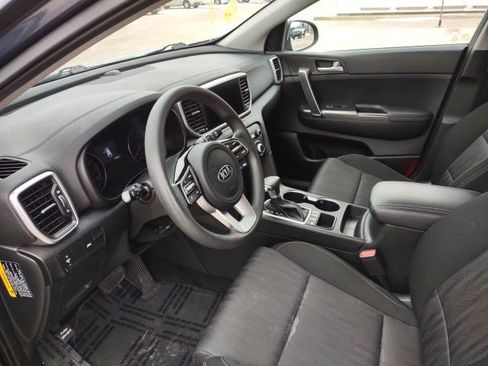 Used 2021 Kia Sportage LX image 10