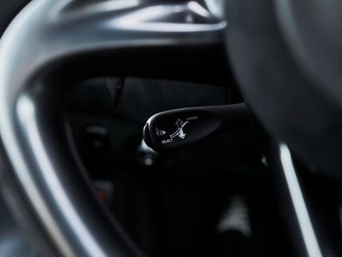 Used 2024 McLaren 750S image 53