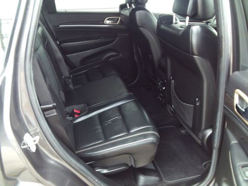 Used 2014 Jeep Grand Cherokee Limited AWD/4WD image 25