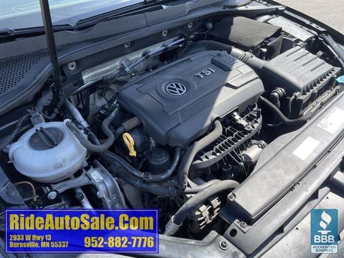 Used 2016 Volkswagen Golf Limited Edition FWD image 21