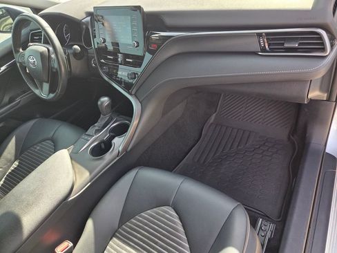 Used 2024 Toyota Camry SE w/ Convenience Package FWD image 16