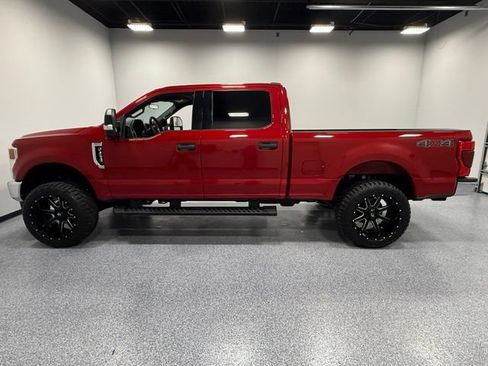 Used 2022 Ford F250 XLT AWD/4WD image 5