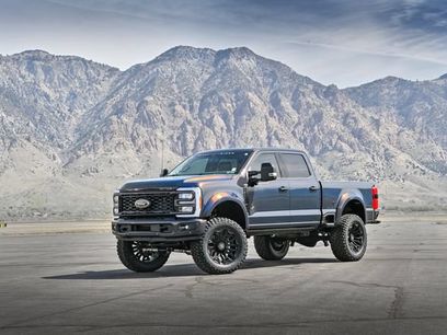 New 2026 Ford F250 Lariat w/ Black Appearance Package