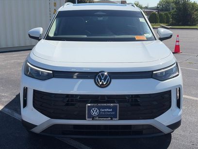 Certified 2025 Volkswagen Tiguan SE