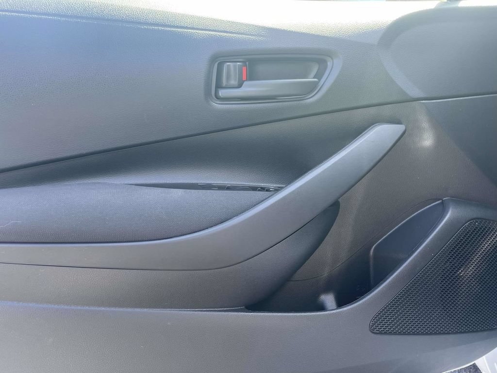 Used 2026 Toyota Corolla LE FWD image 17