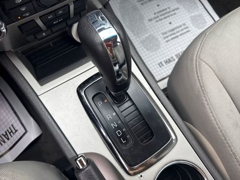 Used 2010 Ford Fusion SE FWD image 30