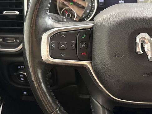 Used 2019 RAM 1500 Laramie AWD/4WD image 16