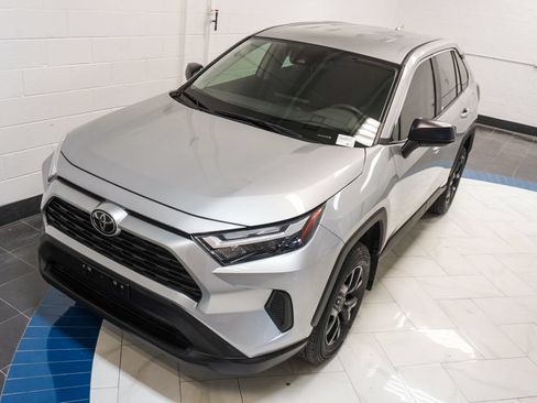 Used 2025 Toyota RAV4 LE FWD image 38